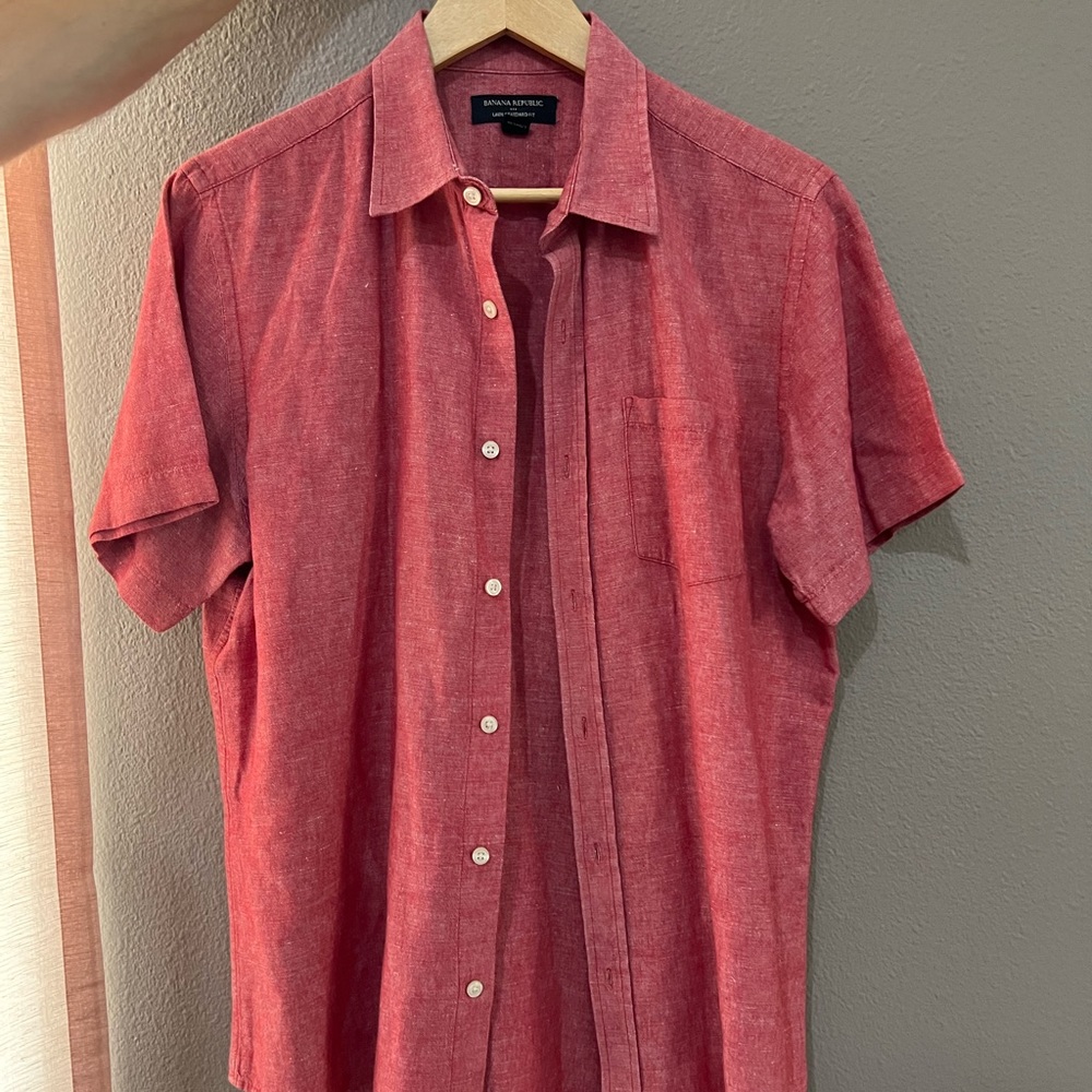 Banana Republic Red Linen Summer Shirt (Medium)